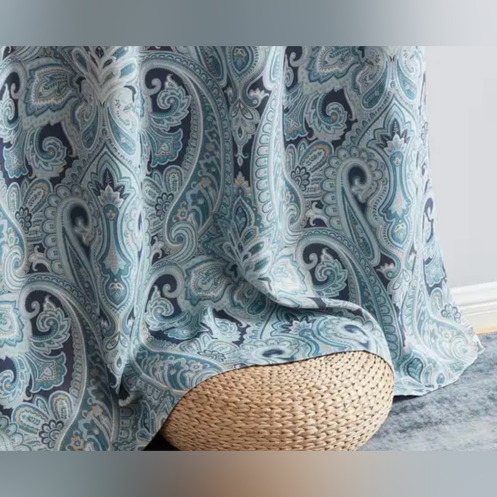 GOC.ME PARIS PAISLEY ROOM DARKENING GROMMET PANELS Set of 4 Panels - 100 x 72in - Picture 2 of 9